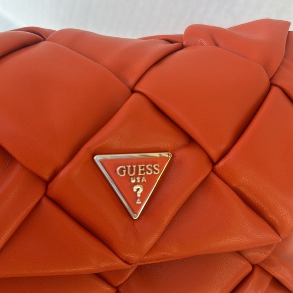 New GUESS Zaina woven shoulder bag - Picture 9 of 12